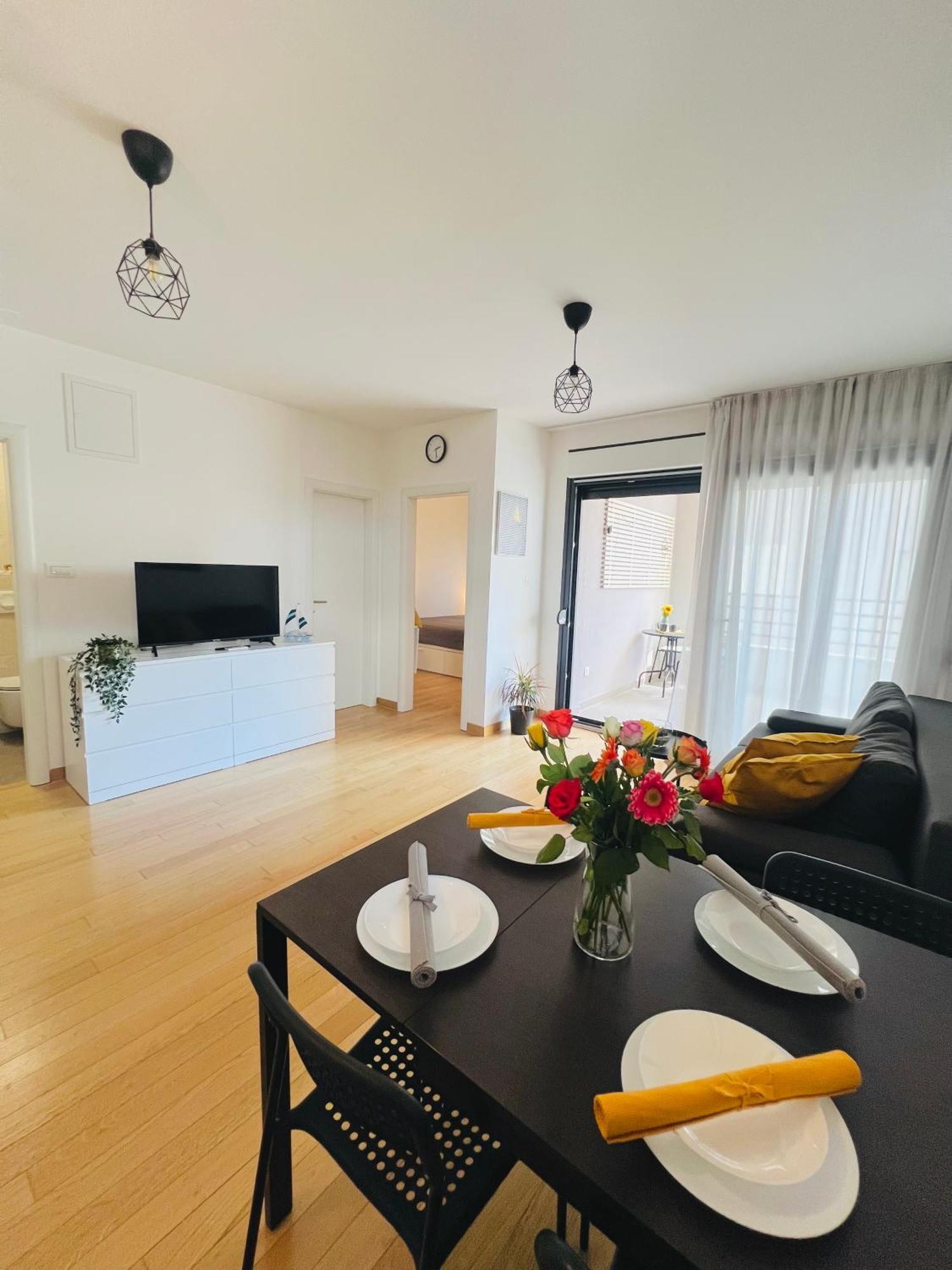 Almond 2 - Free Parking Apartment Сплит Екстериор снимка