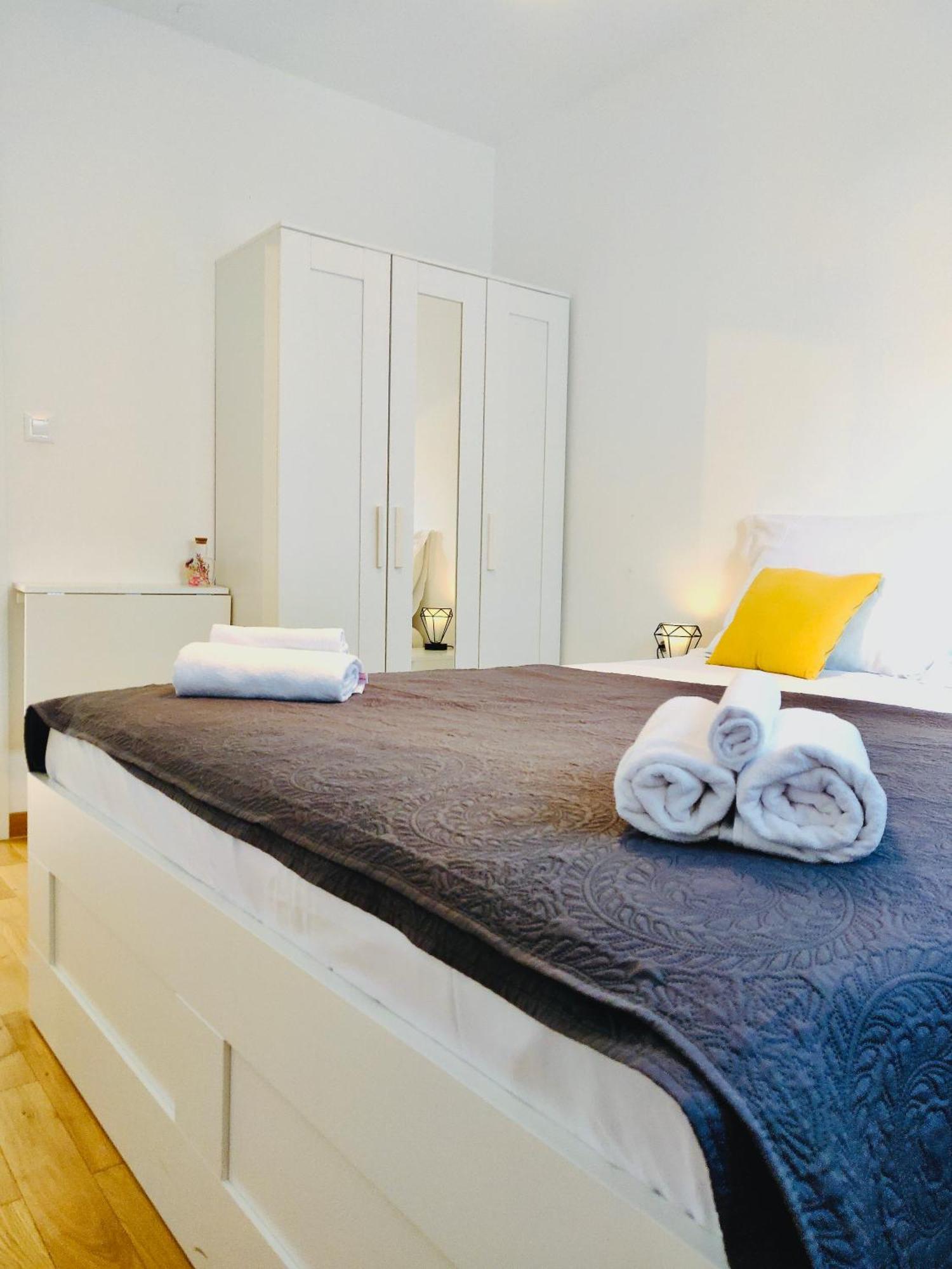Almond 2 - Free Parking Apartment Сплит Екстериор снимка